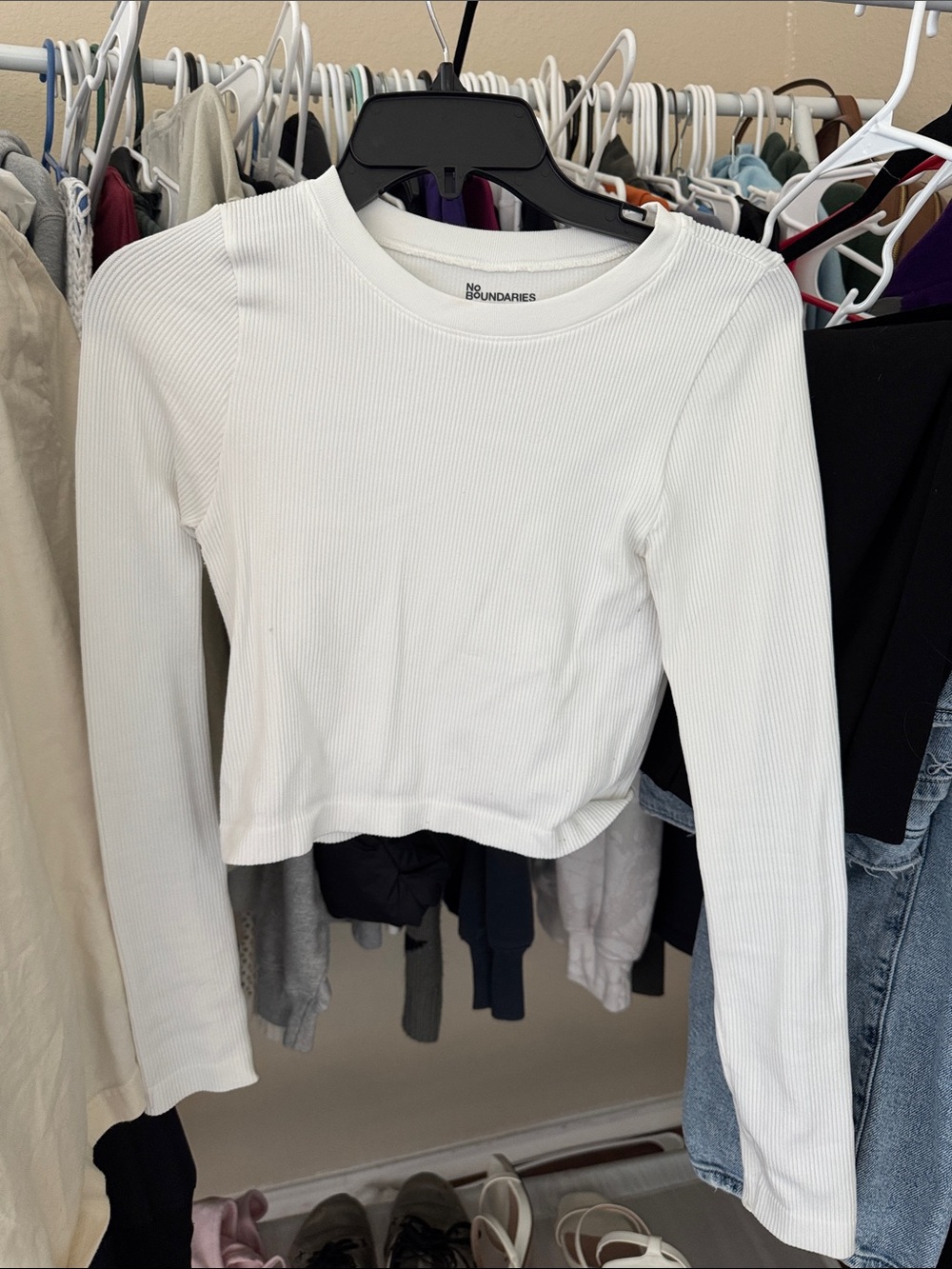 No Boundaries White Ribbed Long-Sleeve Crop Top - Slim Fit